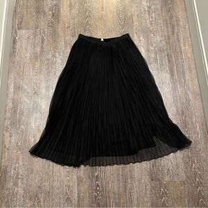 H&M Midi Pleated Skirt